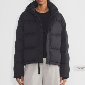 Aritzia Superpuff Shorty